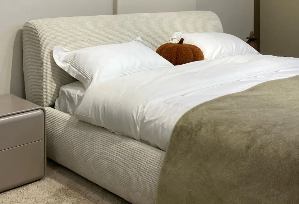 beds, bedrooms